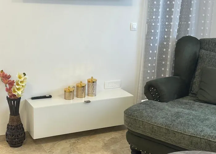 Apartment Iman