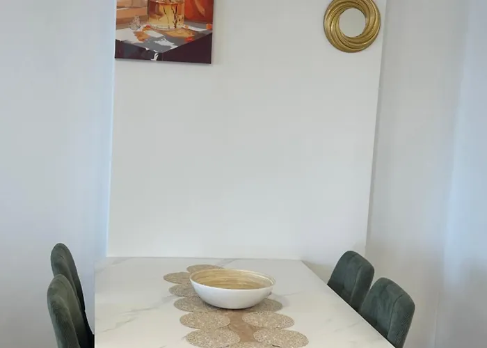Iman Apartament *
